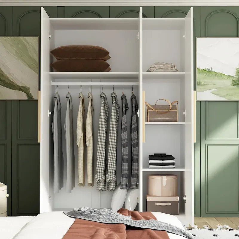 70. H x 47.2 W Armoire-penderie à trois portes en blanc Clo